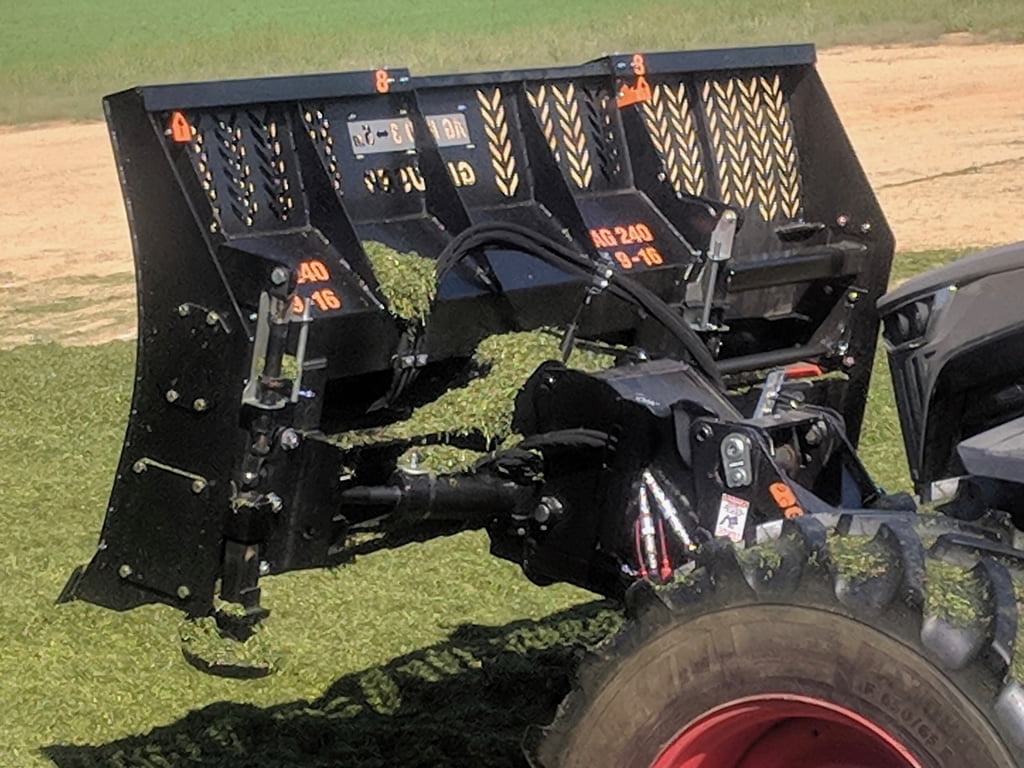 Adjustable Dozer Blade Grouser Products, Inc.